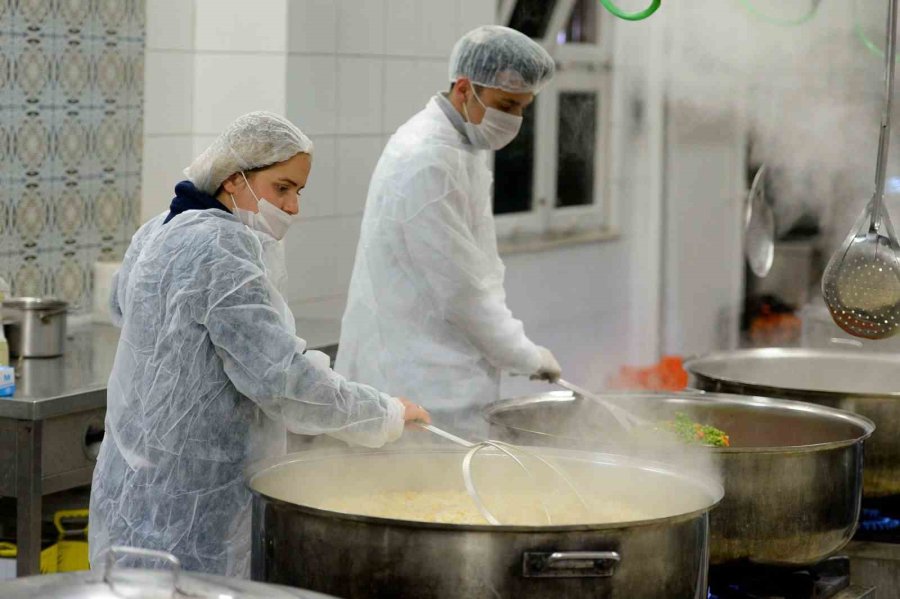 Muratpaşa’da Ramazan Dayanışması