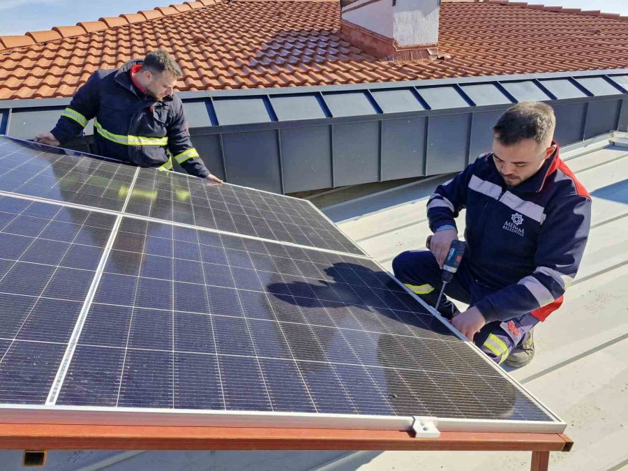 Suriçi Çarşısı Yeşil Enerjiyle Aydınlanıyor