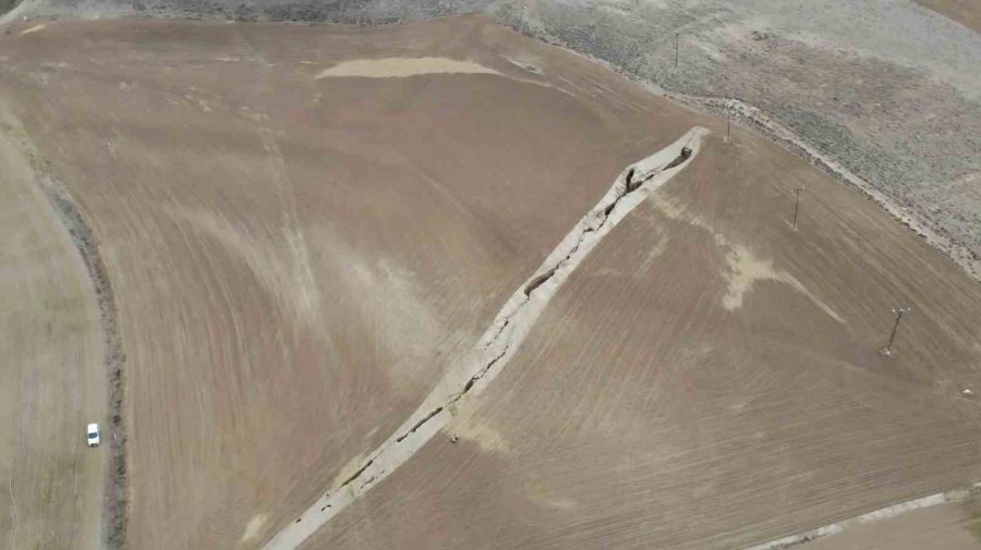 Aksaray’da Korkutan Obruk Tehlikesi: 9’u Büyük 86 Obruk Var