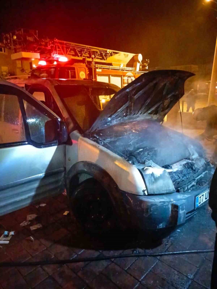 Gazipaşa’da Araç Yangını