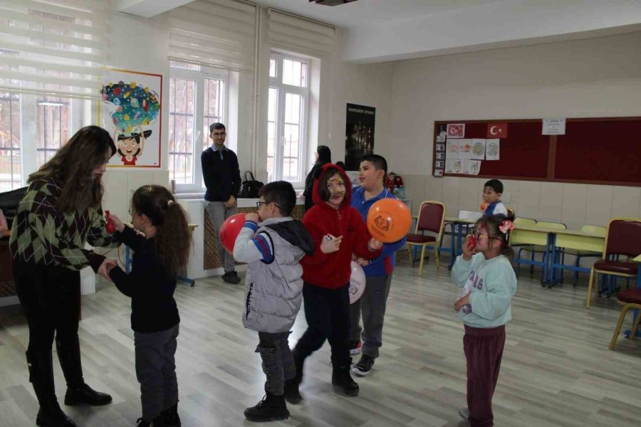 Bor Kütüphanesi’nden Özel Öğrencilere Anlamlı Etkinlik