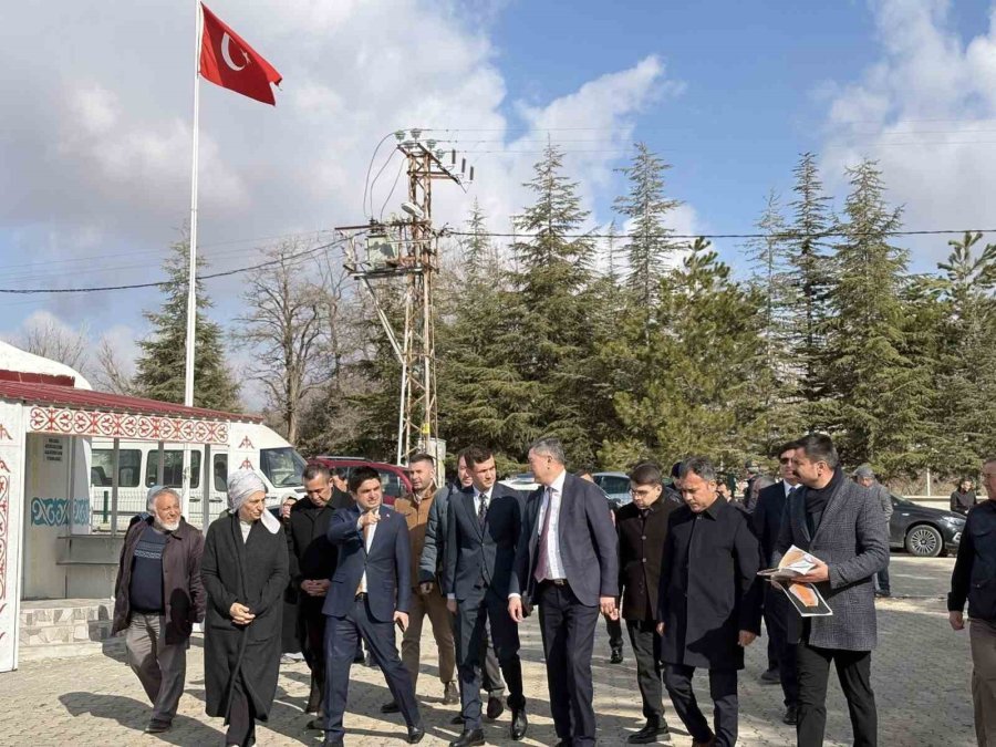 Niğde’nin Altay Köyü Nevruz’a Hazırlanıyor: Başkonsolos Kanafeyev İncelemelerde Bulundu
