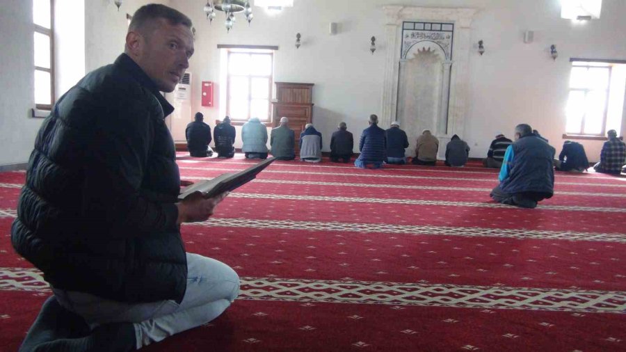 Rus Nikolai’dan Ramazan Hassasiyeti: Müslüman Değil Ama Her Gün Oruç Tutuyor