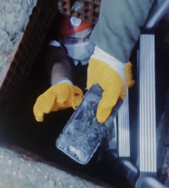 Antalya’da 20 Yerinden Bıçaklayarak Öldürdüğü Gencin Telefonunu Foseptik Çukuruna Atmış