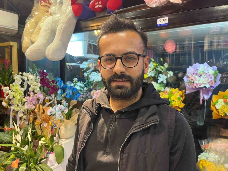 Kapıya 100 Tl Bırakıp 5 Bin Tl’lik Pelüş Ayıyı Çaldılar