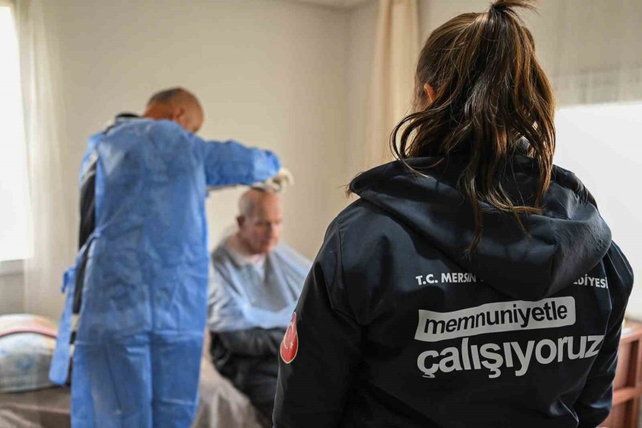 Mersin’de Evde Sağlık Hizmetiyle Hayatlar Kolaylaşıyor