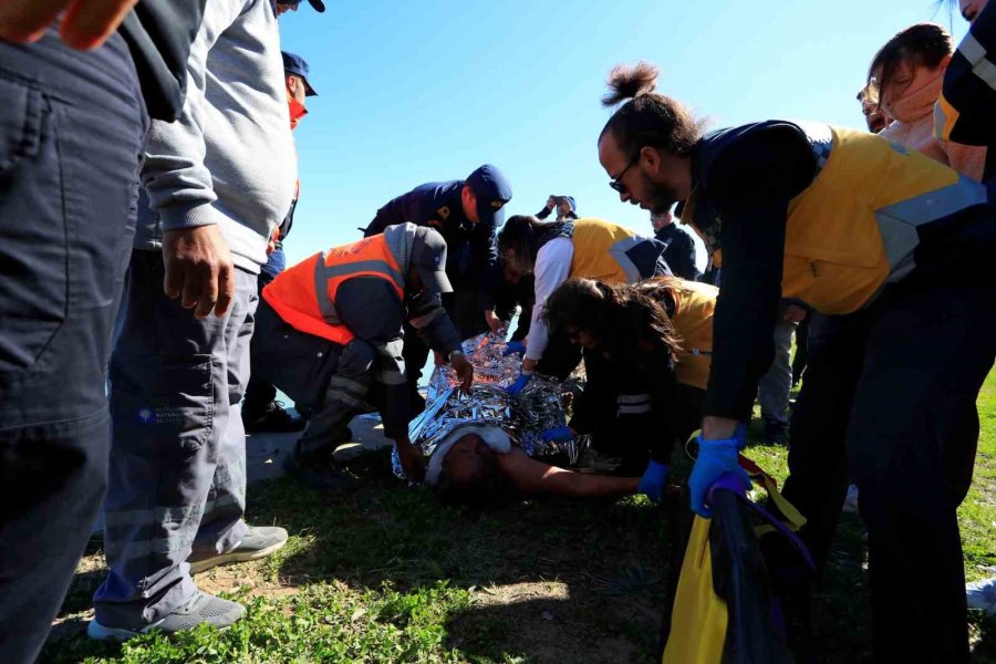 Antalya’da Arkadaşlarına Kızan Belediye Çalışanının Eylemine Can Simitli Müdahale