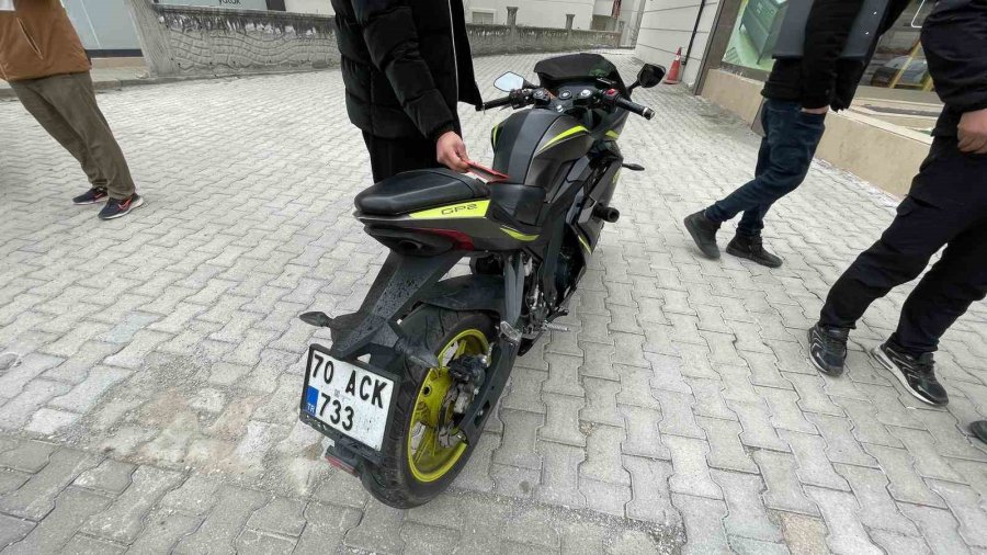 Karaman’da Ciple Çarpışan Motosikletli Çocuk Sürücü Yaralandı