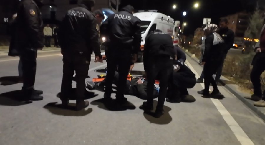 Kavga Ettiği Kişiye Otomobille Çarptı: 1 Yaralı