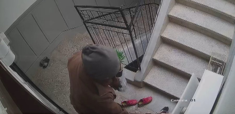 Bu Da Marka Takıntılı Hırsızlık Şüphelisi