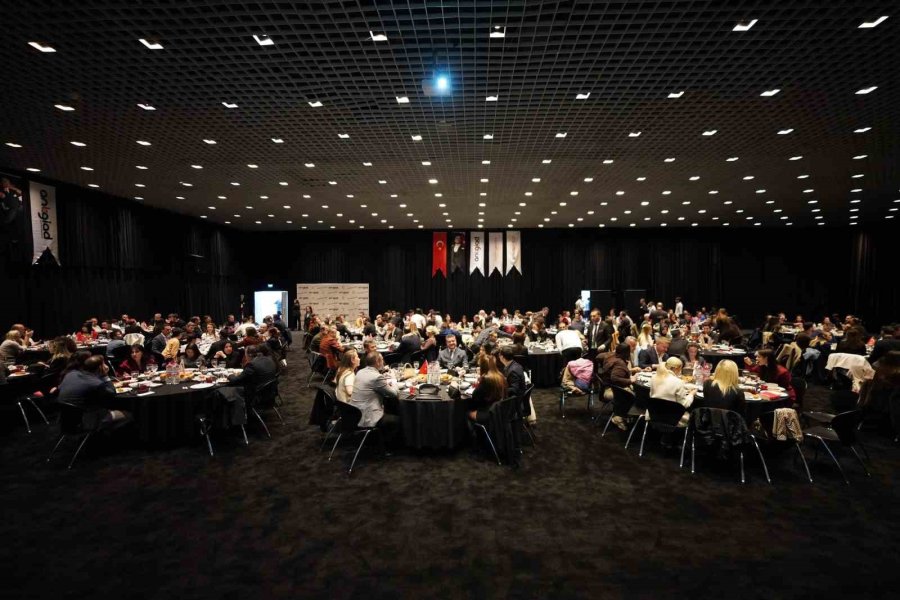 Antgiad İftarında "insanın Fabrika Ayarları" Konuşuldu