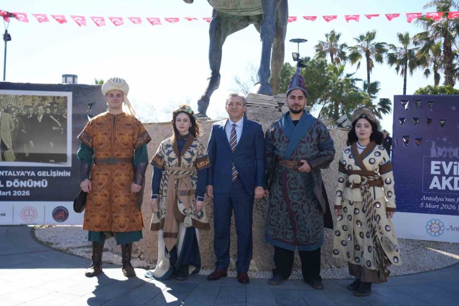 Antalya’da 819. Fetih Ve 96. Yıl Coşkusu