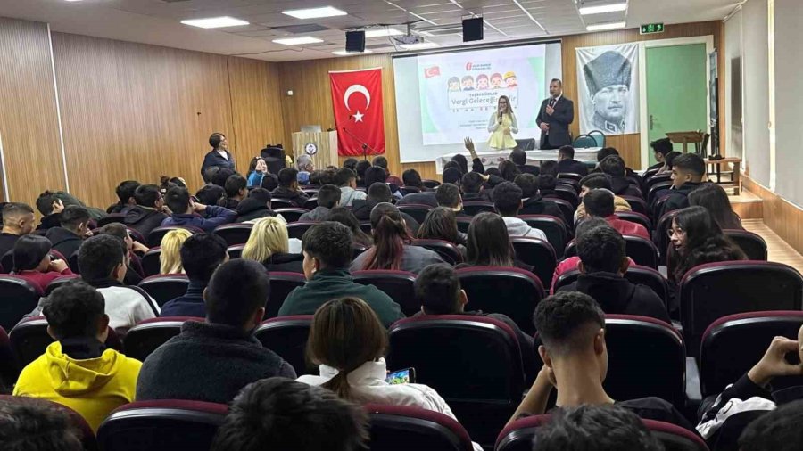 Silifke Vergi Dairesinden Eğitime Tam Destek