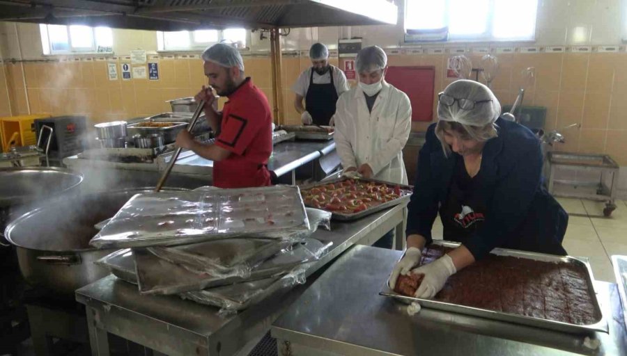 Uzmanından, "oruç Kesinlikle Sigara İle Açılmamalı" Uyarısı