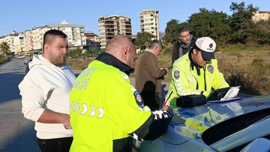 Ehliyetine El Konulan Sürücü Üçüncü Kez Alkollü Yakalandı, 390 Bin Lira Rekor Ceza Uygulandı