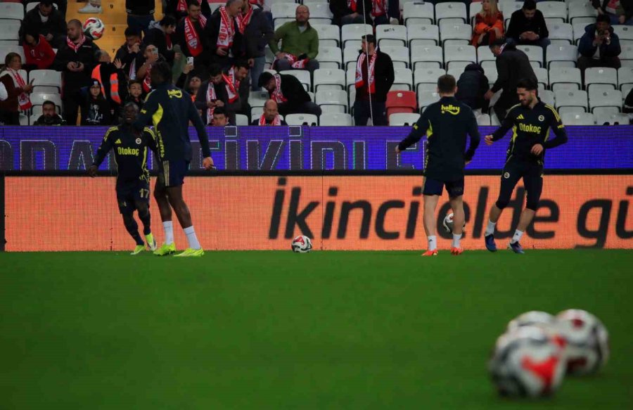 Trendyol Süper Lig: Antalyaspor: 0 - Fenerbahçe: 0 (maç Devam Ediyor)