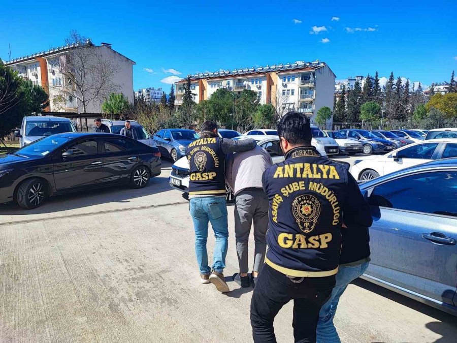 Tokalaştığı Şahsın Silahlı Saldırısına Uğrayıp Ölümle Burun Buruna Gelmişti, 2 Şüpheli Tutuklandı