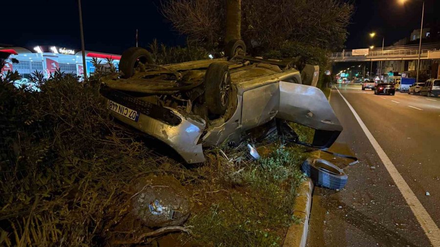 Gazipaşa’da Takla Atan Otomobildeki 4 Kişi Yaralandı
