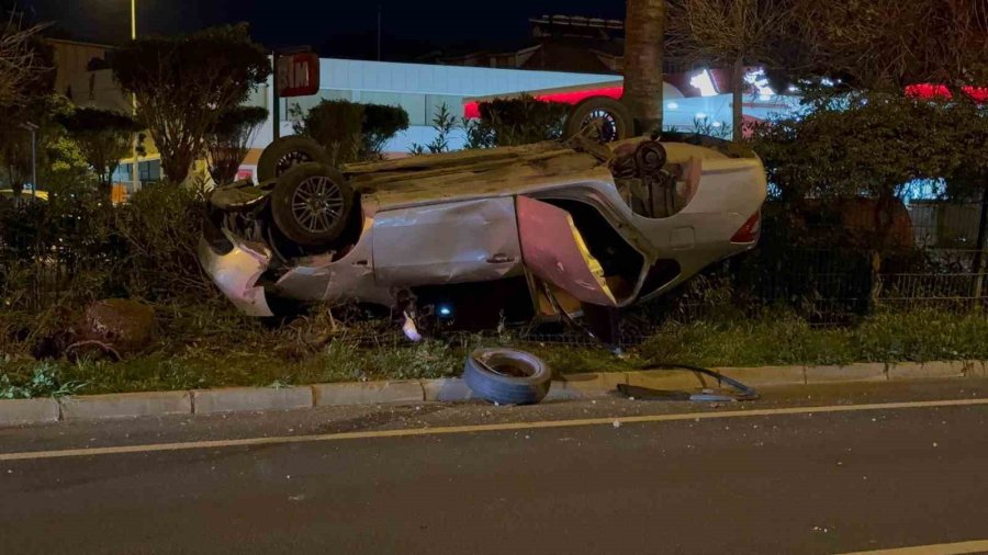 Gazipaşa’da Takla Atan Otomobildeki 4 Kişi Yaralandı