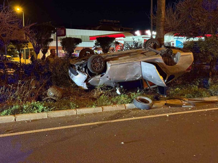 Gazipaşa’da Takla Atan Otomobildeki 4 Kişi Yaralandı