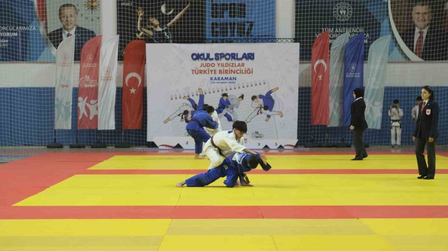 Karaman’da Okul Sporları Yıldızlar Judo Türkiye Birinciliği Heyecanı Başladı