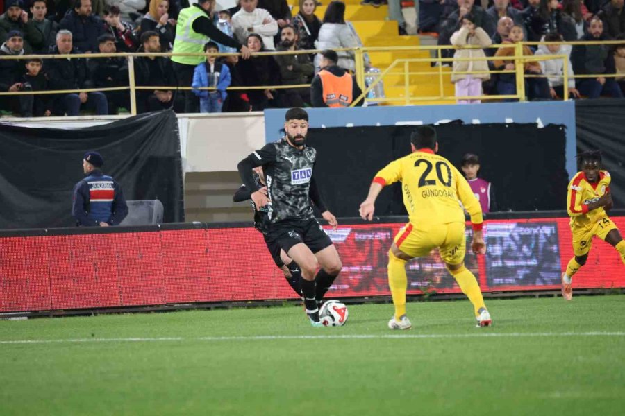 Ziraat Türkiye Kupası: Corendon Alanyaspor: 0 - Galatasaray: 2 (ilk Yarı)