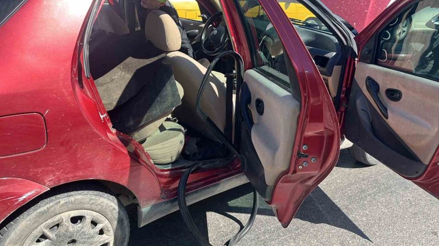 Antalya’da Ehliyetsiz Sürücü Ortalığı Birbirine Kattı: 357 Bin Lira Ceza Yedi