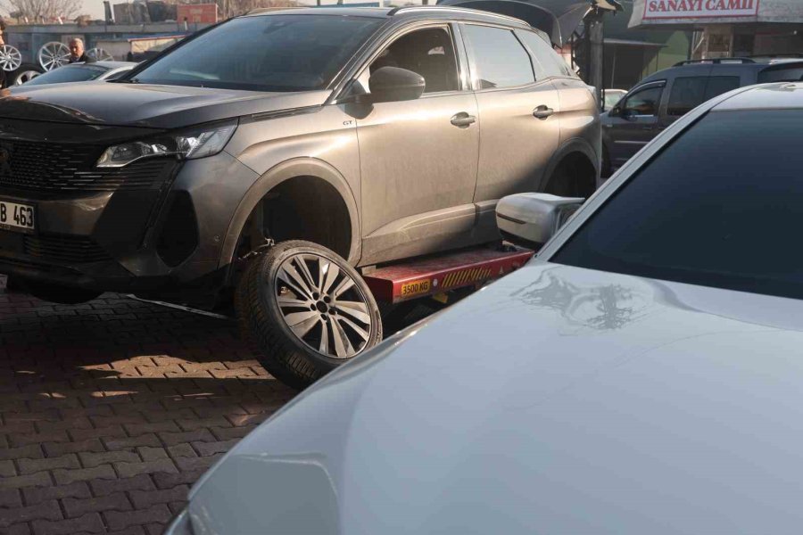 "sertleşen Lastik Yol Tutmaz" Uyarısını Dikkate Alın