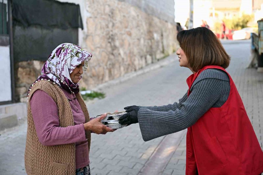 Ramazan’da Mersin’de Dayanışma Sofraları Kuruluyor