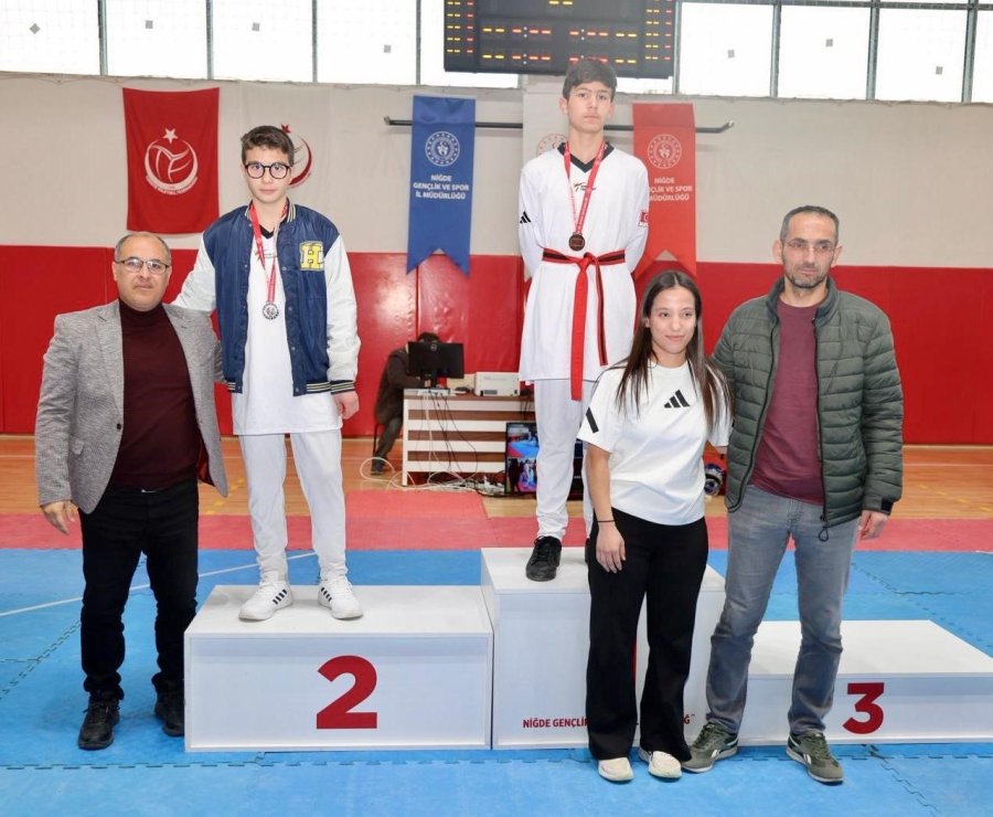 Taekwondo Yıldızlar Mahalli Müsabakaları Heyecanı Başladı