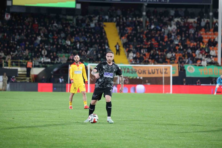Ziraat Türkiye Kupası: Corendon Alanyaspor: 1 - Galatasaray: 2 (maç Sonucu)