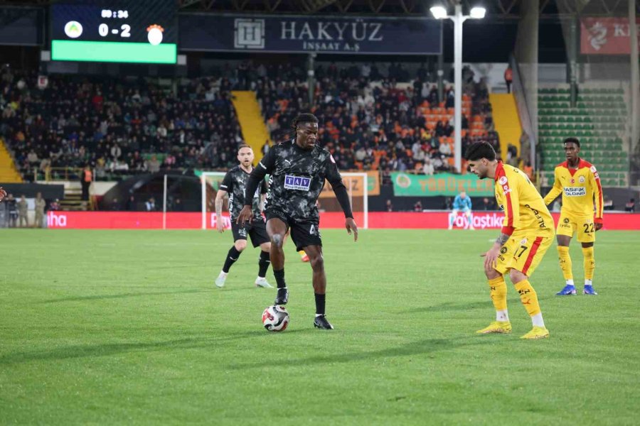 Ziraat Türkiye Kupası: Corendon Alanyaspor: 1 - Galatasaray: 2 (maç Sonucu)