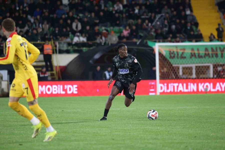 Ziraat Türkiye Kupası: Corendon Alanyaspor: 1 - Galatasaray: 2 (maç Sonucu)