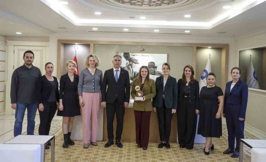 Büyükşehir’in "güneş Okulu" Projesi Uluslararası Alanda Başarı Gösterdi