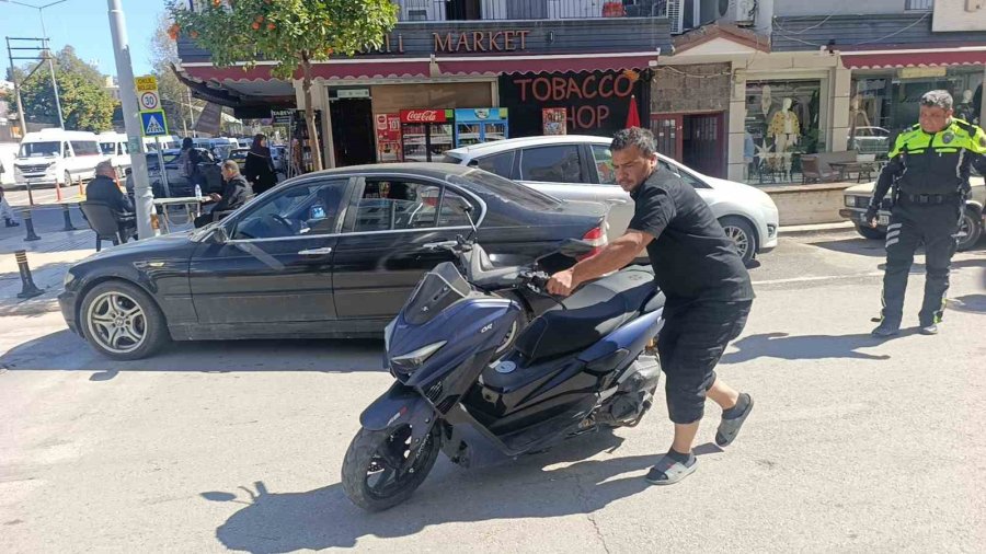Kasktan Ceza Yememek İçin Plakasını Kapattı, Yediği Cezayı Görünce Hayatının Pişmanlığını Yaşadı