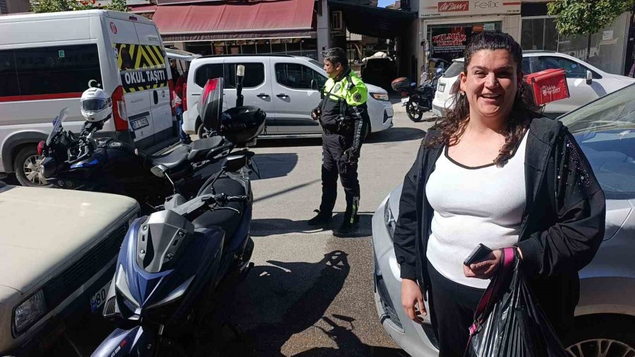 Kasktan Ceza Yememek İçin Plakasını Kapattı, Yediği Cezayı Görünce Hayatının Pişmanlığını Yaşadı