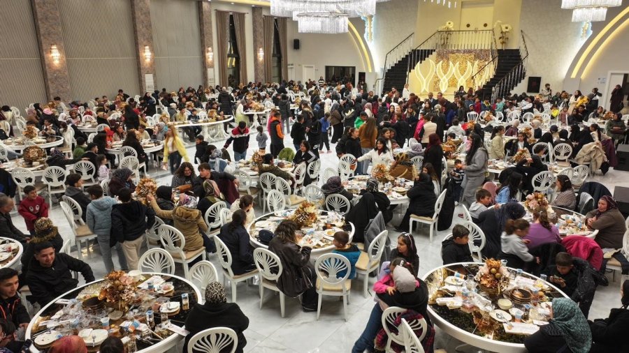 Niğde’de Gönül Sofraları Yetim Çocuklar İçin Kuruldu