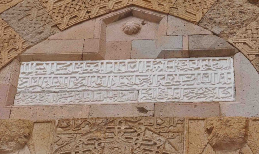 800 Yıllık Selçuklu Camisi Meraklılarını Bekliyor