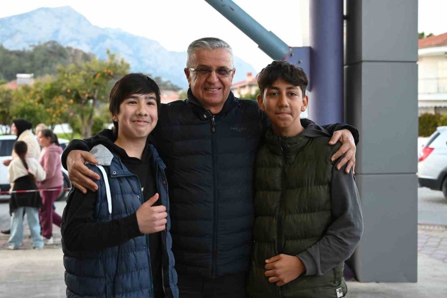 Kemer’de İftar Sofrası Çamyuva’da Kuruldu