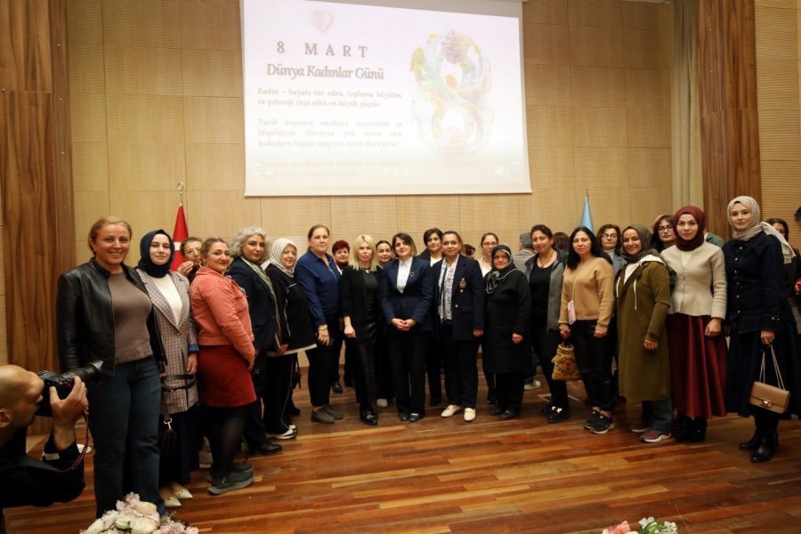 Prof. Dr. Özkan: "kadınlarını Geri Bırakan Toplumun İleri Gitmesi İmkansız"