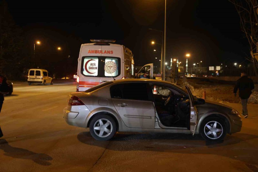 Yolun Karşısına Geçerken Otomobilin Çarptığı Yaya Yaralandı