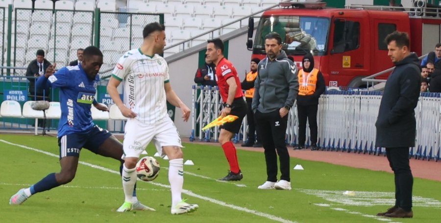Trendyol Süper Lig: Konyaspor: 1 - Kasımpaşa: 1 (ilk Yarı)