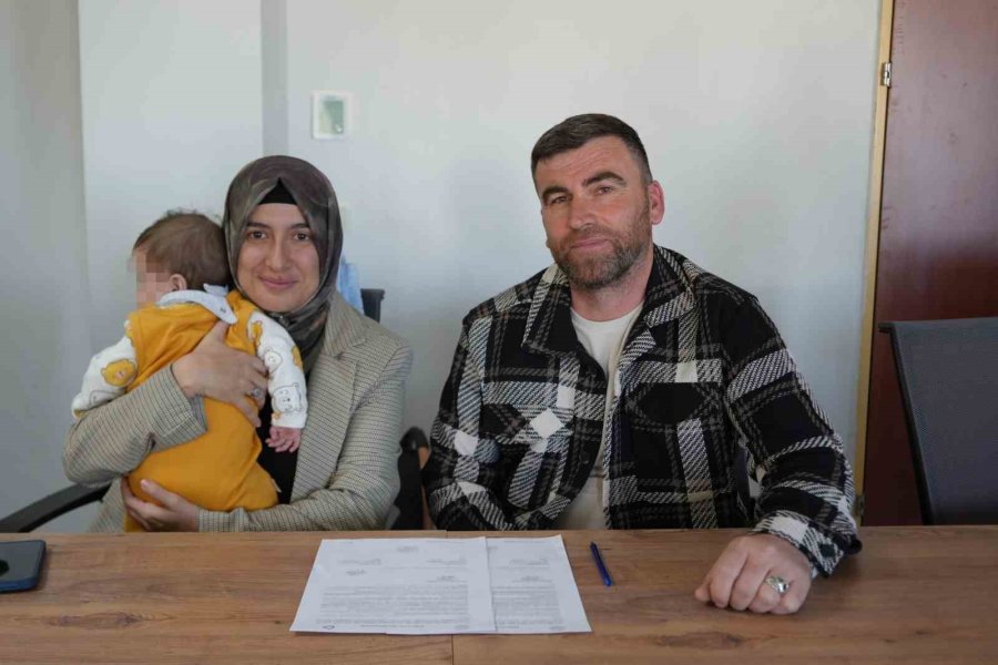 Antalya’da 10 Çocuk Yeni Ailesine Kavuştu: "kendim Doğurmuş Gibiyim"