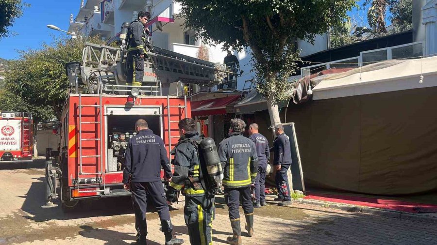 Alanya’da Otelin Kazan Dairesinde Çıkan Yangın Korkuttu