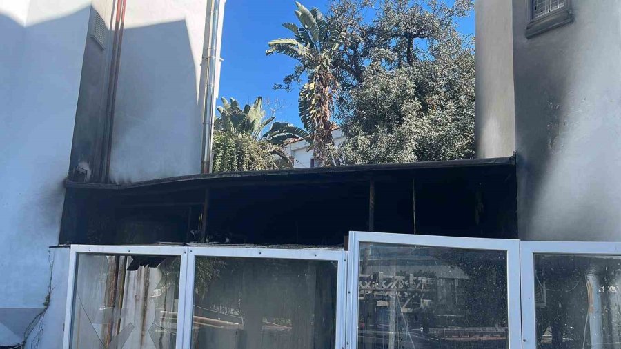 Alanya’da Otelin Kazan Dairesinde Çıkan Yangın Korkuttu