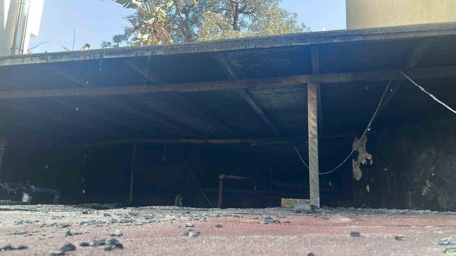 Alanya’da Otelin Kazan Dairesinde Çıkan Yangın Korkuttu