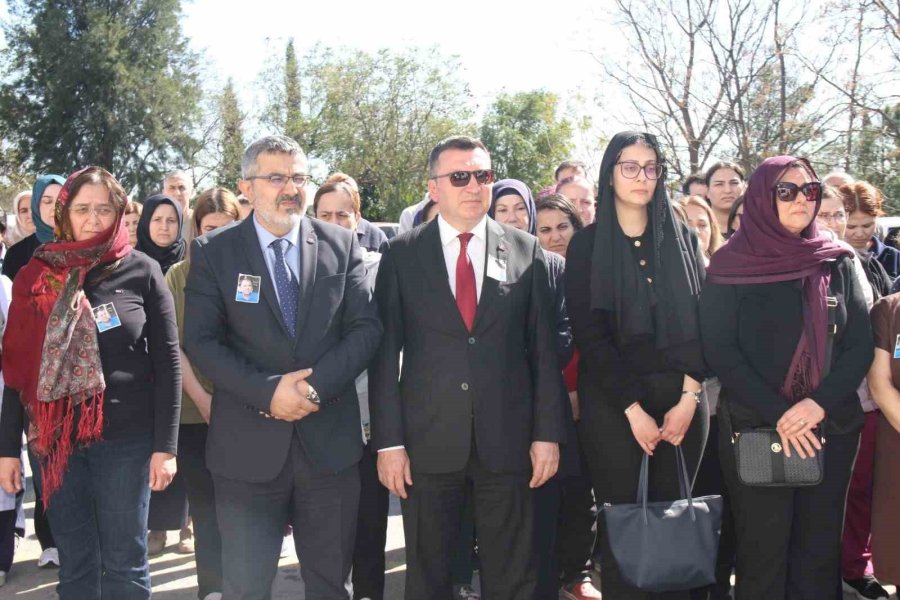 Kanser Nedeniyle Hayatını Kaybeden Çocuk Doktoru İçin Hastanede Tören Düzenlendi