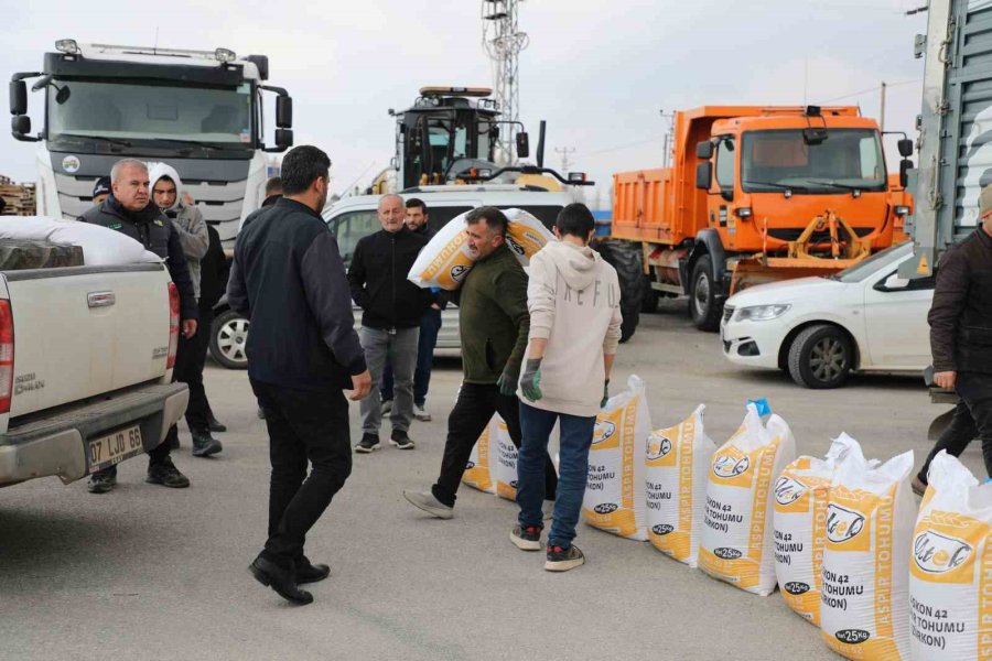 Başkan Altay: "yüzde 50 Hibeli Aspir Tohumu Desteğimiz Çiftçimiz İçin Bereketli Olsun"