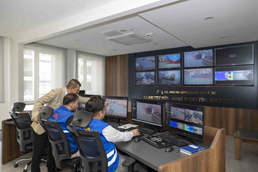 Mersin’de Denizi Kirleten Gemiye 13 Milyon Tl Ceza Kesildi, Gemi Rıhtıma Bağlandı