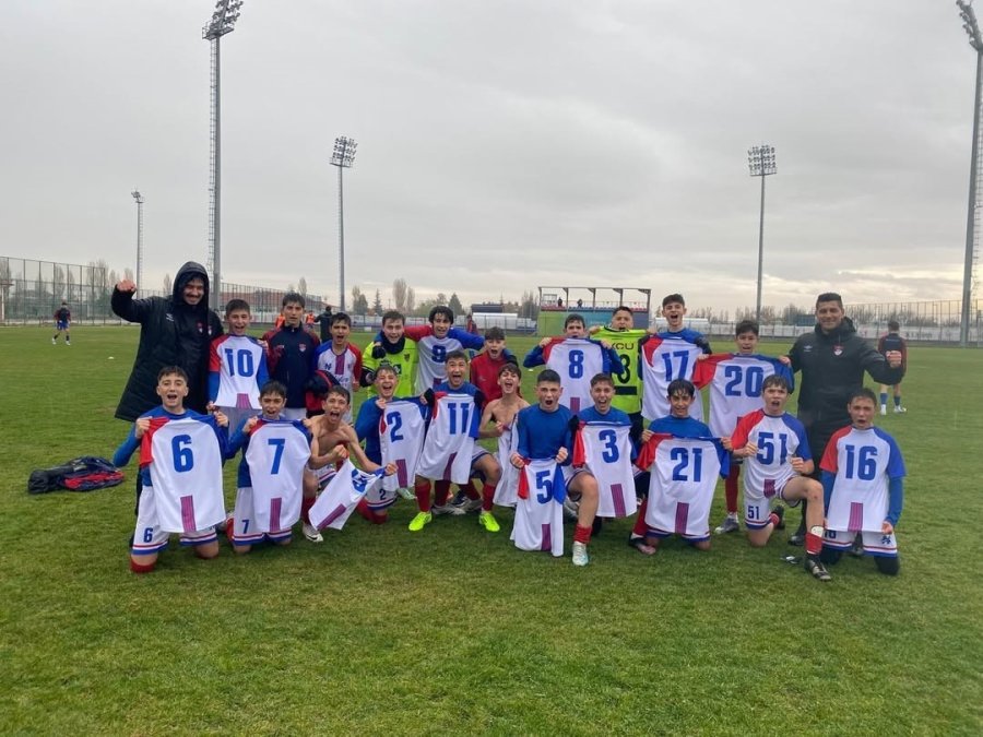 Niğdeli Sporculardan Milli Takım Yolunda Büyük Başarı